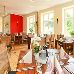 Restaurant & Eshramo Barth