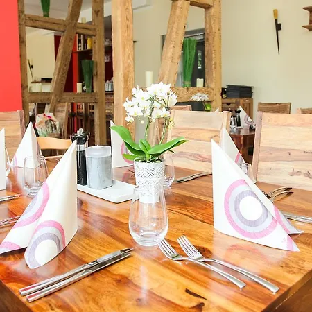 Restaurant & Eshramo 4* Μπαρθ