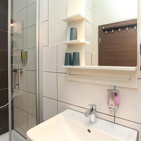 Maison d'hôtes Restaurant&pension Eshramo 4*