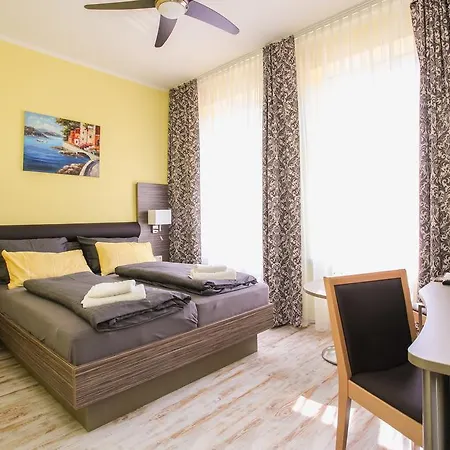 Πανσιόν Restaurant & Eshramo Μπαρθ