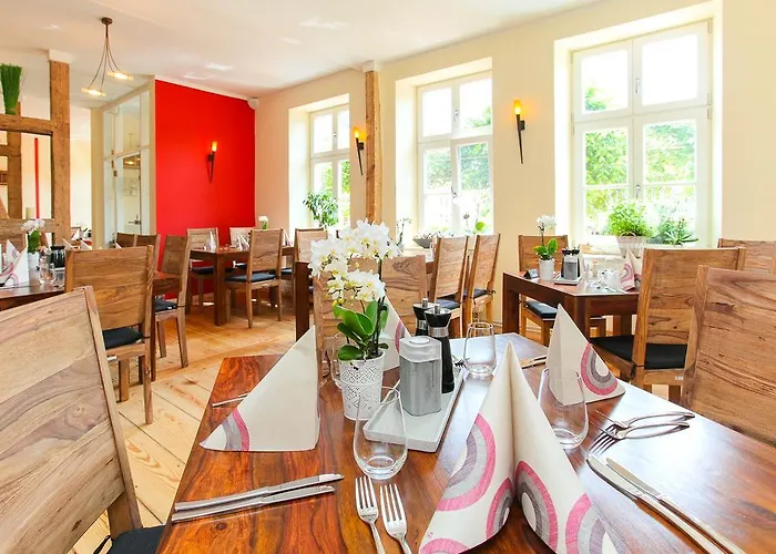 Restaurant & Eshramo Pensión 4*